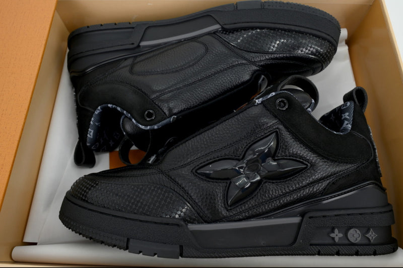 SCARPE L* SK*TE