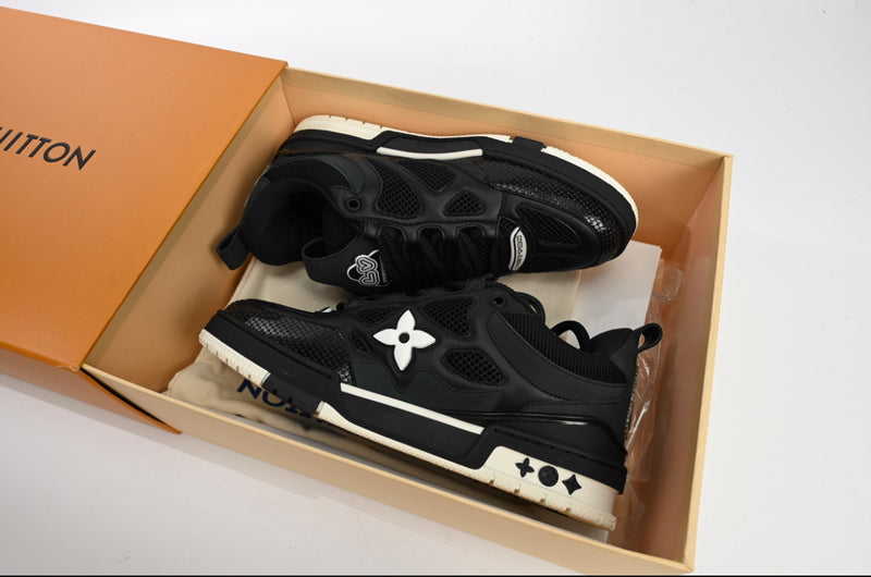 SCARPE L* SK*TE